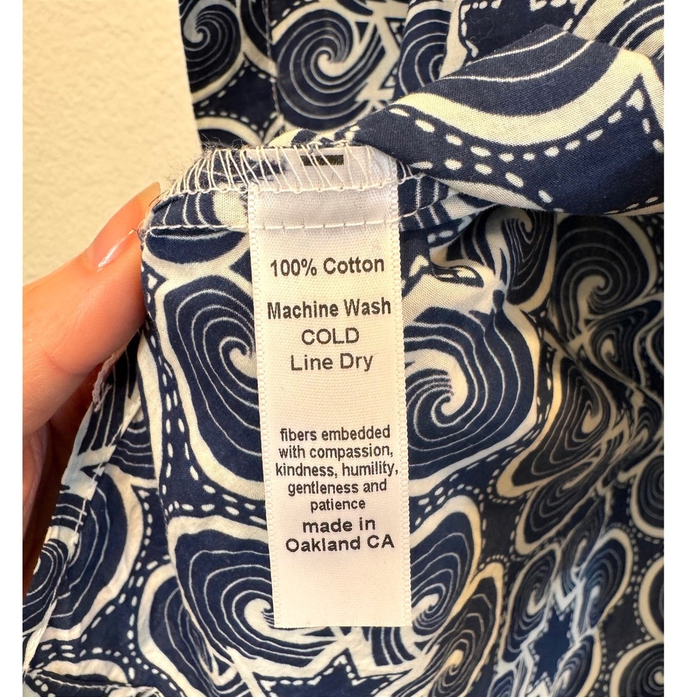Lesley Evers Navy White Geometric Swirl Star Cotton Blouse Top Womens Medium - Picture 7 of 9